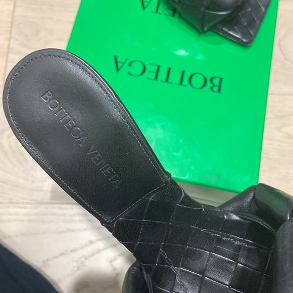 Bottega Veneta Black Lido Mule size 37.5 - Picture 2 of 7